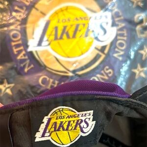 🏀NWT Rare Vintage 2020 Lakers Championship Tshirt + 1989 LA Lakers Hat Deal